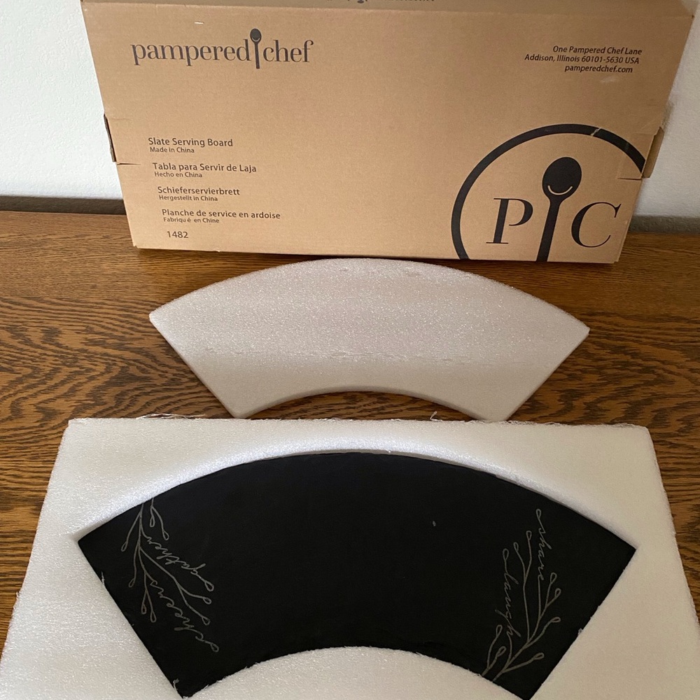 NIB Pampered Chef Black Slate Serving Board!